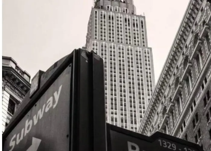 The Easton Aparthotel New York