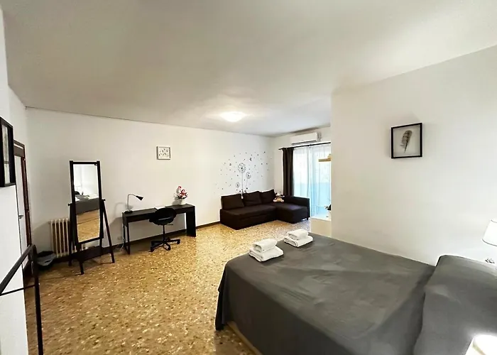 Acogedoras Habitaciones Sepulveda Barcelona