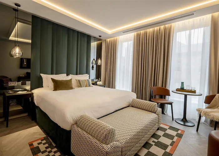 The Wellington Glasgow By Adina