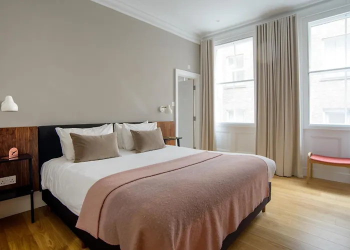 Native Bank Aparthotel London