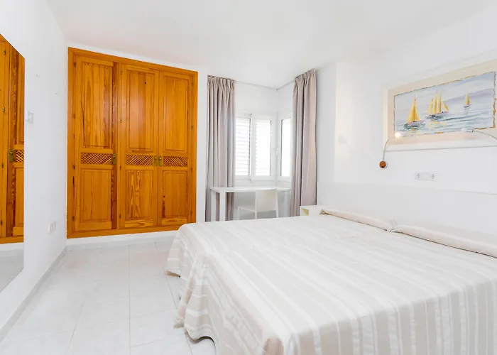 Aparthotel Duquesa Playa Santa Eularia des Riu