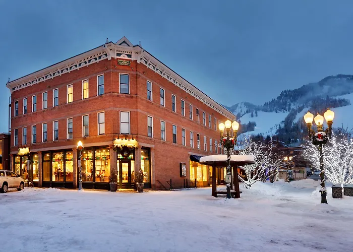 Independence Square Lodge By Frias Aspen