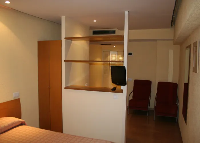 Boutique Urban Madrid Genova Aparthotel