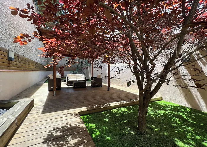 Home To Home Barcelona