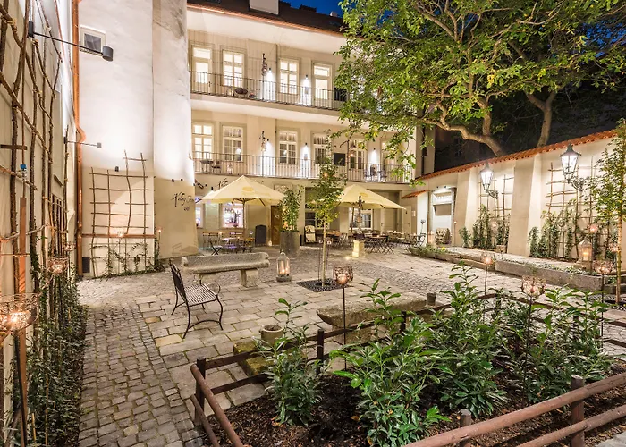 Mooo By The Castle Aparthotel Prague