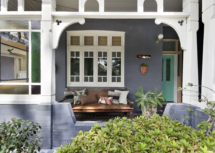 Manly Waves Studios & Apartments Sydney