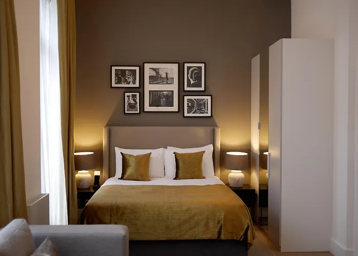 Nevern Place By Supercity Aparthotels London