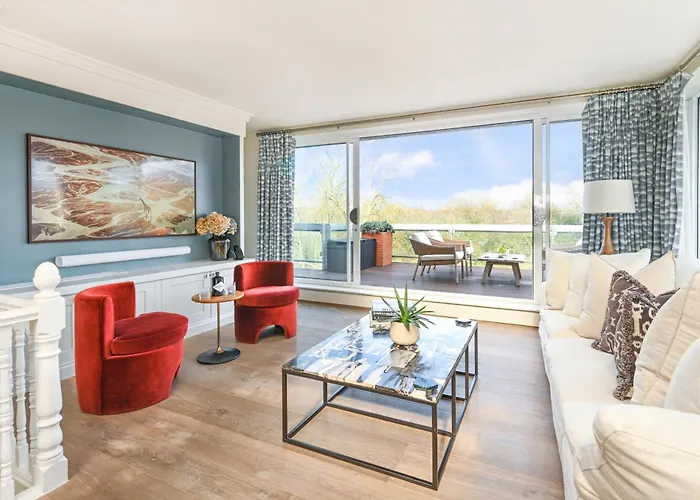 Buckingham & Lloyds Aparthotel London