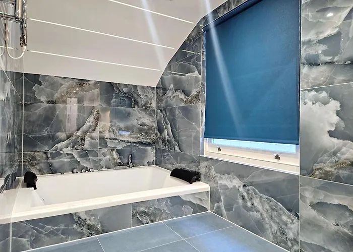 Nox Earls Court Aparthotel London