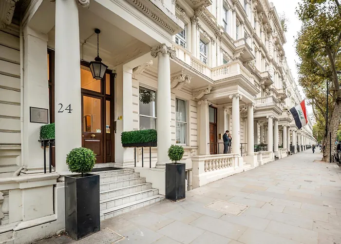 Queensgate Court Apartments London