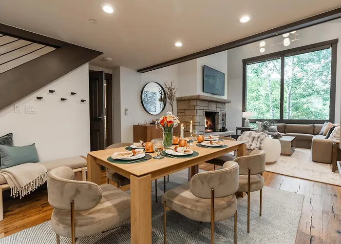 Lodge At Vail Condominiums