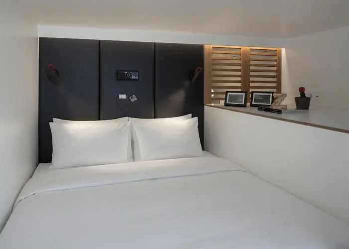 Zoku Amsterdam Aparthotel