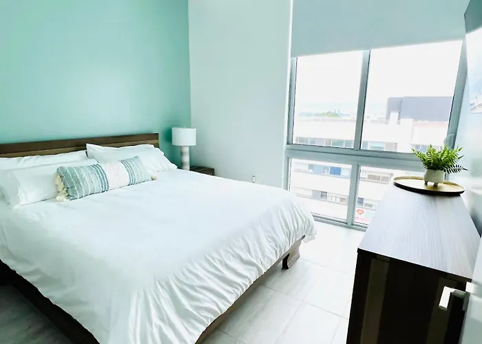 Sleek 2Bd 2Ba Condo In Miami Design District