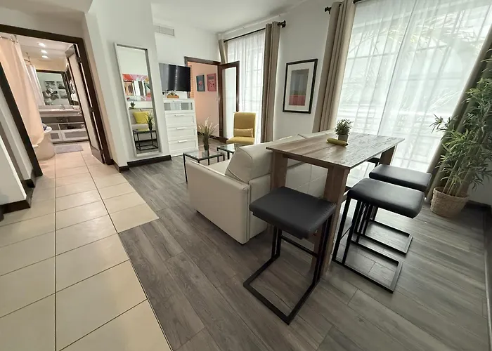Strand Ocean Drive Suites Miami Beach