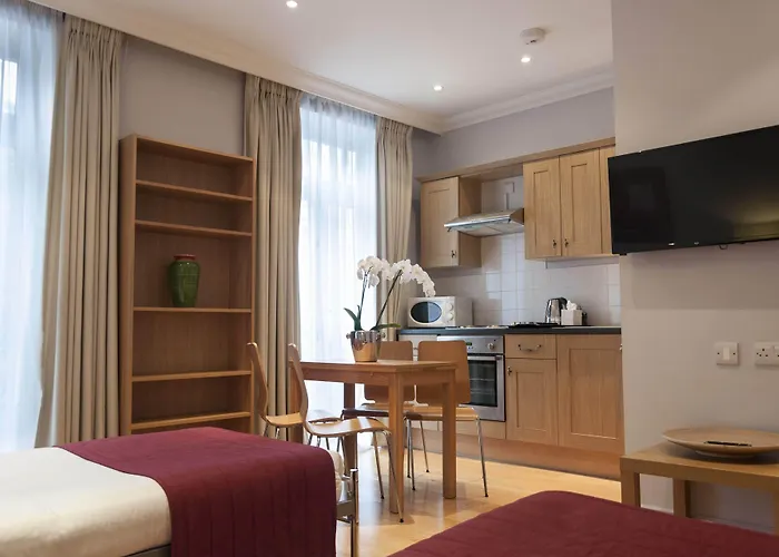 12 London Street Apartments
