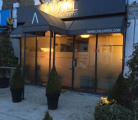 Lyall Apartment Hotel London