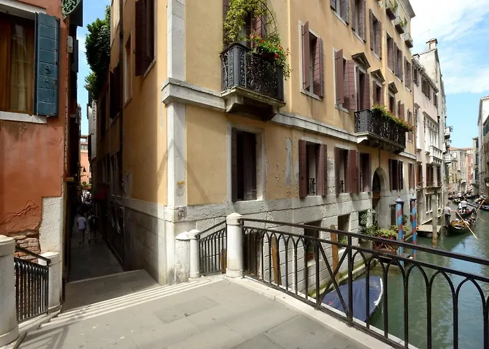 Residence La Fenice Venice